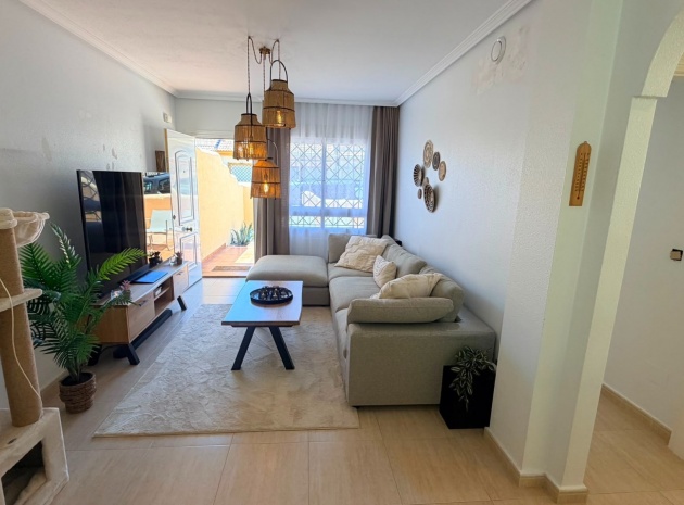Resale - Villa - Los Montesinos - Urbanizacion montesol