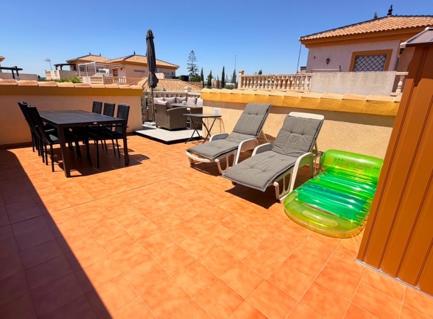 Resale - Villa - Los Montesinos - Urbanizacion montesol