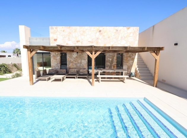 Resale - Villa - Algorfa - La Finca Golf Resort