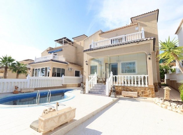 Resale - Villa - Villamartin - El Galan