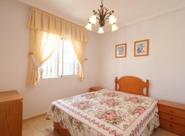 Resale - Villa - Villamartin - El Galan