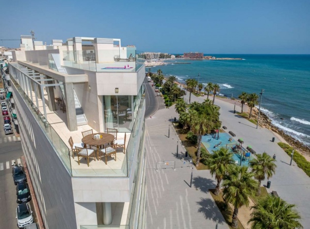 Resale - Apartment - Torrevieja - Torrevieja Centro
