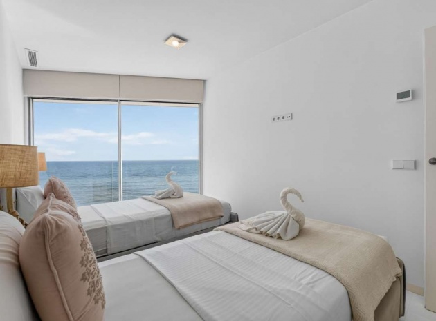 Resale - Apartment - Torrevieja - Torrevieja Centro