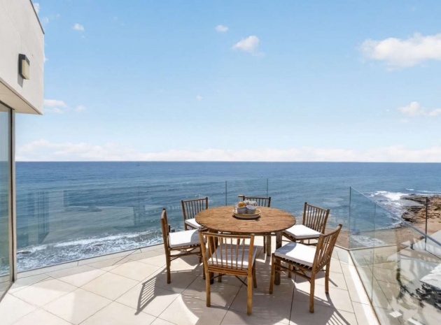 Resale - Apartment - Torrevieja - Torrevieja Centro