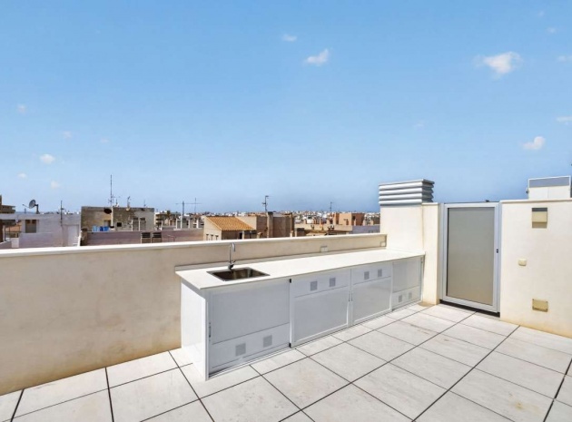 Resale - Apartment - Torrevieja - Torrevieja Centro