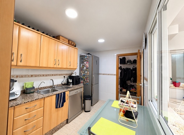 Resale - Townhouse - Daya Nueva - Daya Nueva Centro