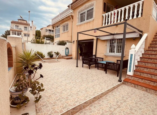 Resale - Villa - Orihuela - Villamartin