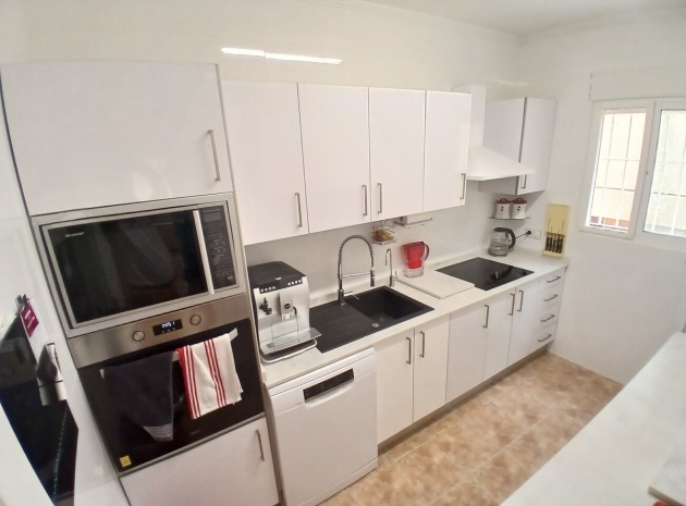 Resale - Villa - Orihuela - Villamartin