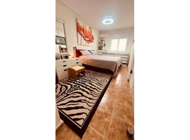 Resale - Villa - Orihuela - Villamartin