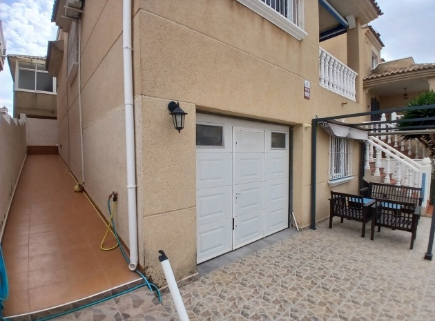Resale - Villa - Orihuela - Villamartin