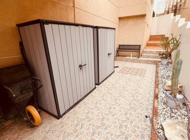 Resale - Villa - Orihuela - Villamartin