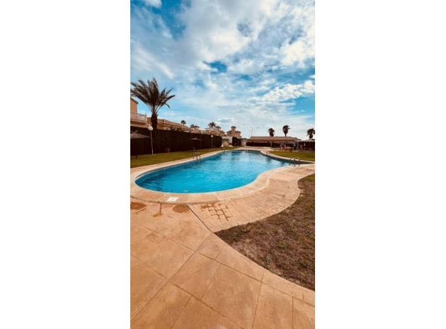 Resale - Villa - Orihuela - Villamartin