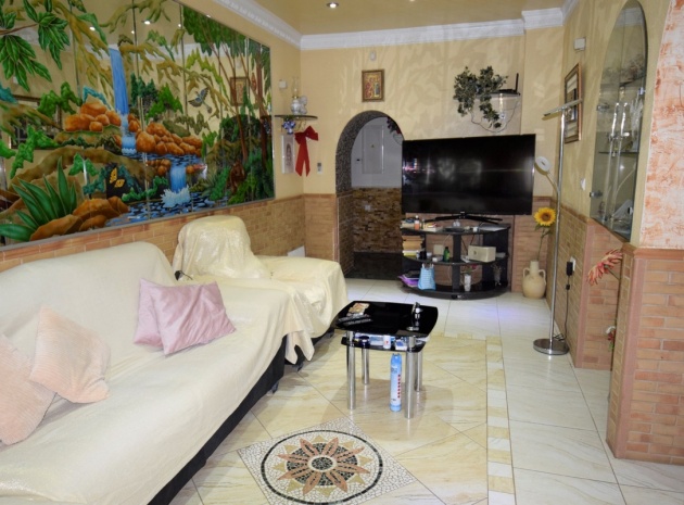 Resale - Villa - Guardamar del Segura - Guardamar del Segura Centro