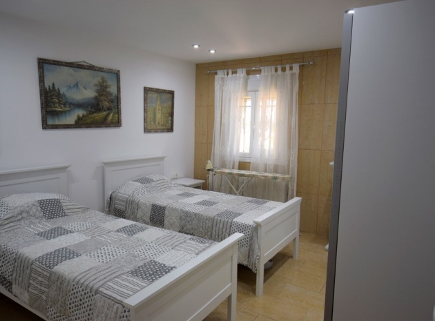 Resale - Villa - Guardamar del Segura - Guardamar del Segura Centro