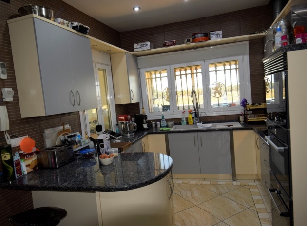 Resale - Villa - Guardamar del Segura - Guardamar del Segura Centro