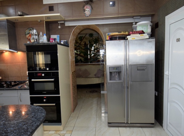 Resale - Villa - Guardamar del Segura - Guardamar del Segura Centro