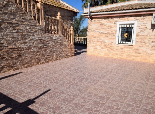 Resale - Villa - Guardamar del Segura - Guardamar del Segura Centro