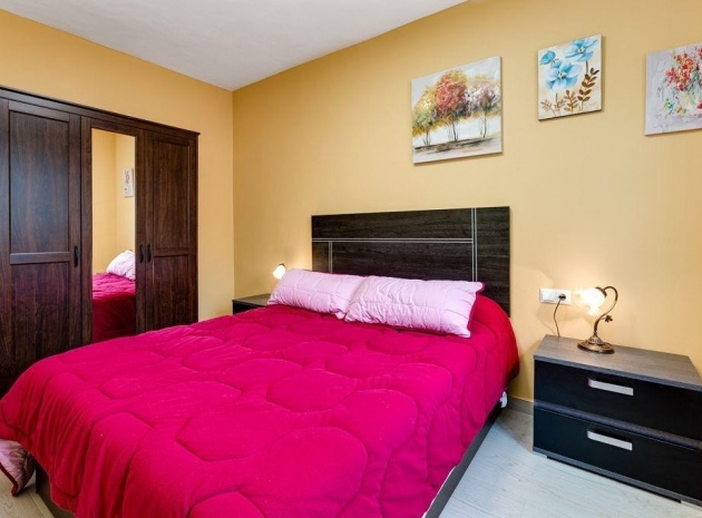 Resale - Villa - Torrevieja - La Siesta