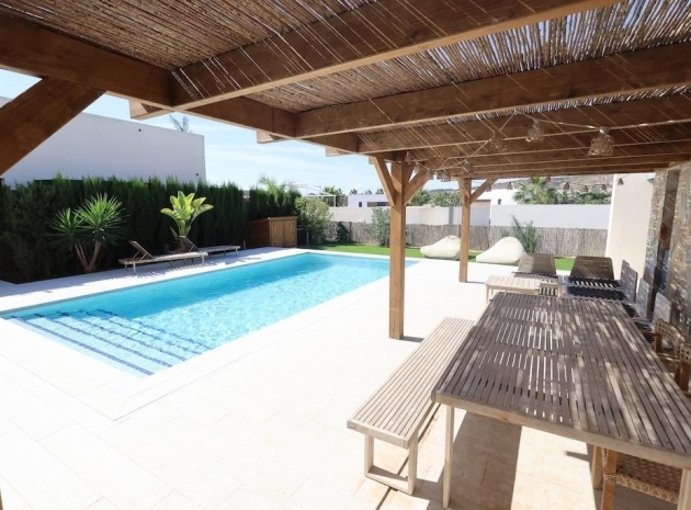 Resale - Villa - Algorfa - Algorfa Centro