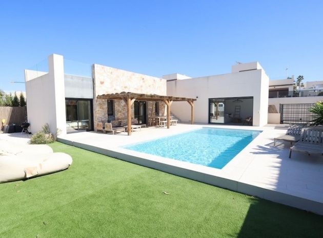 Resale - Villa - Algorfa - Algorfa Centro