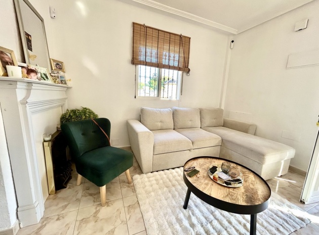 Resale - Villa - Orihuela - Villamartin