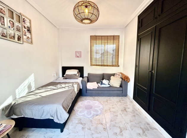 Resale - Villa - Orihuela - Villamartin