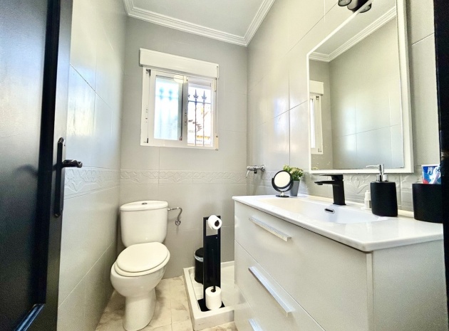 Resale - Villa - Orihuela - Villamartin