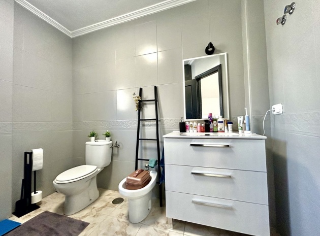 Resale - Villa - Orihuela - Villamartin