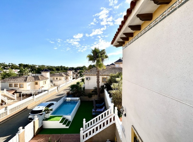 Resale - Villa - Orihuela - Villamartin