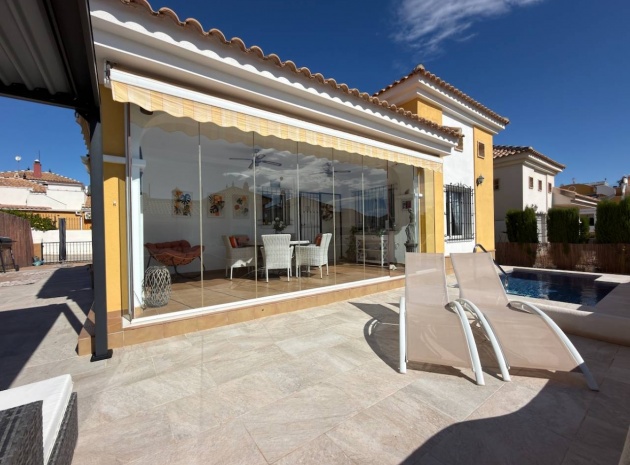 Resale - Villa - Los Montesinos - Urbanizacion montesol