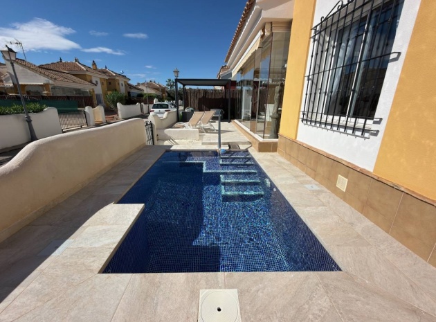 Resale - Villa - Los Montesinos - Urbanizacion montesol