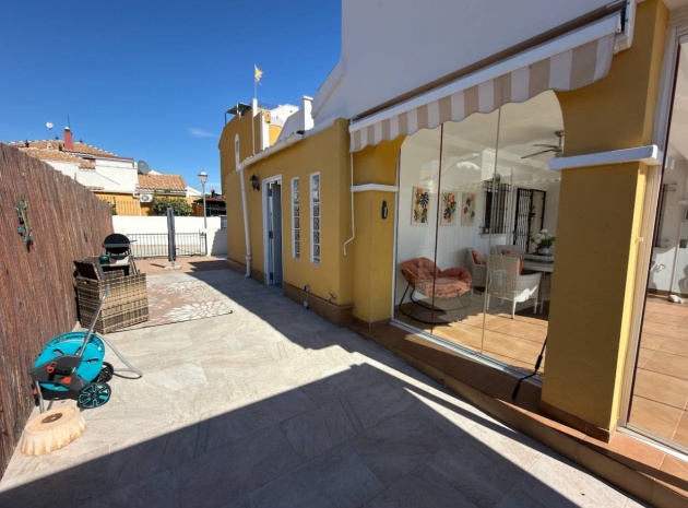 Resale - Villa - Los Montesinos - Urbanizacion montesol