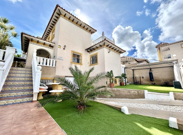 Resale - Villa - Villamartin - pinada golf