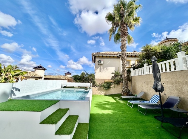 Resale - Villa - Villamartin - pinada golf