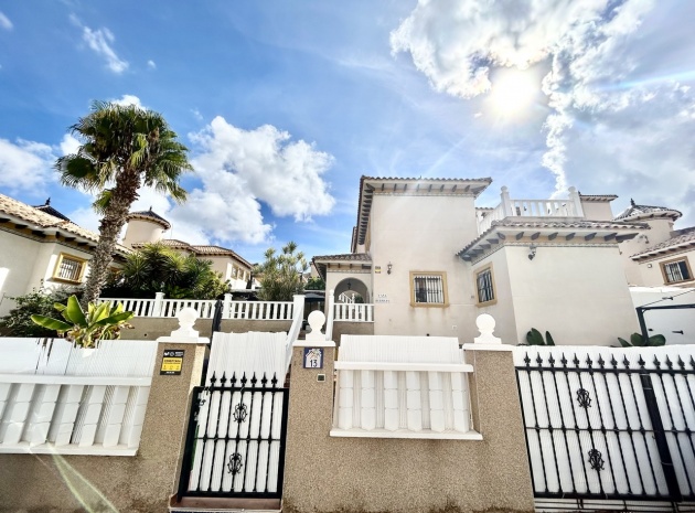 Resale - Villa - Villamartin - pinada golf