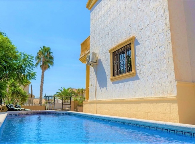 Resale - Villa - Villamartin - El Galan