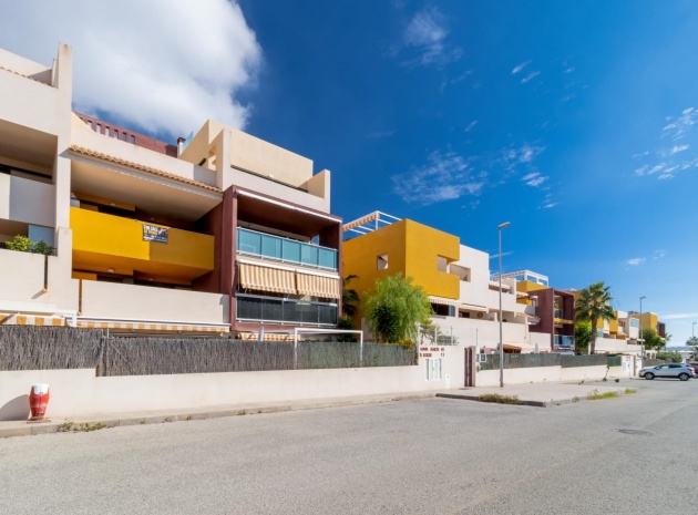 Resale - Apartment - Playa Flamenca - el bosque