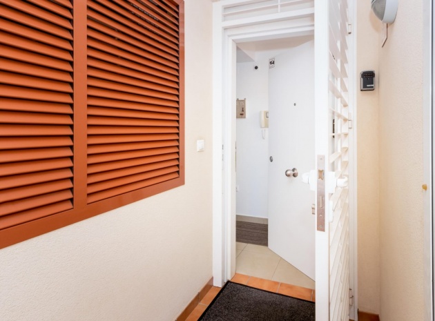 Resale - Apartment - Playa Flamenca - el bosque