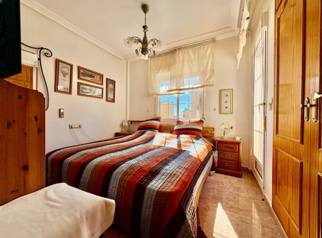 Resale - Villa - Playa Flamenca - zodiaco