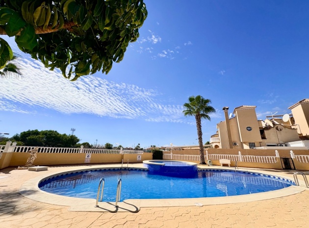 Resale - Villa - Playa Flamenca - zodiaco