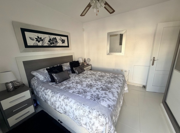 Resale - Villa - Los Montesinos - entre naranjos