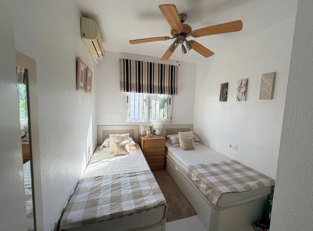 Resale - Villa - Los Montesinos - entre naranjos