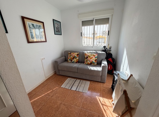 Resale - Villa - Los Montesinos - entre naranjos