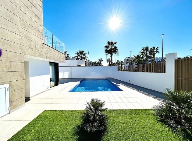 Resale - Villa - Guardamar del Segura - Urbanización El Raso