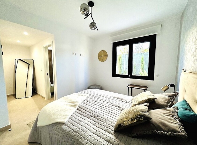 Resale - Villa - Guardamar del Segura - Urbanización El Raso