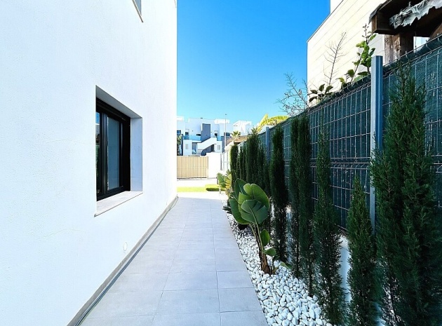 Resale - Villa - Guardamar del Segura - Urbanización El Raso