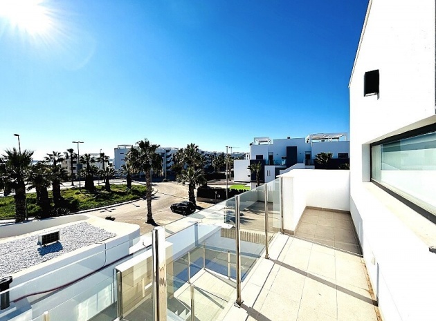 Resale - Villa - Guardamar del Segura - Urbanización El Raso