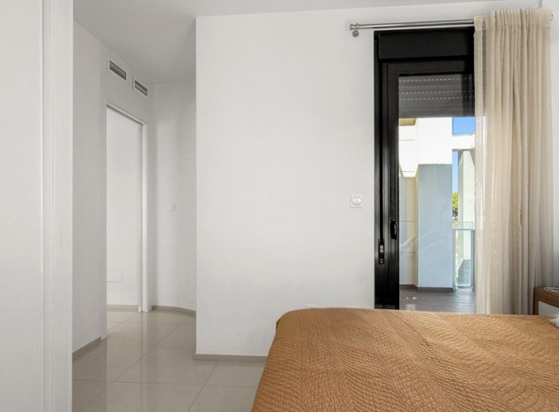 Resale - Apartment - Orihuela - La Zenia