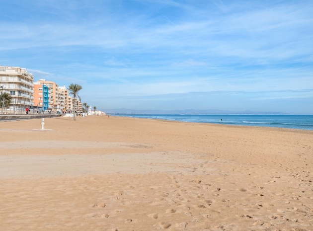 Resale - Villa - Guardamar del Segura - Guardamar del Segura Centro
