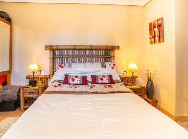 Resale - Villa - Torrevieja - Torrevieja Centro